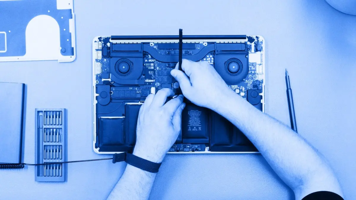 The Refurbished Revolution: Why Savvy Professionals Are Abandoning Factory-New Hardware