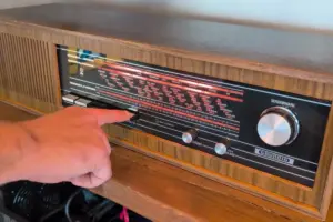 Vintage 1968 Grundig Musikgerät RF116 Given a 21st-Century Second Life with ESP32 Modernization