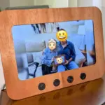 Ingenious Raspberry Pi Photo Frame Bridges the Digital Divide for Non-Tech-Savvy Relatives